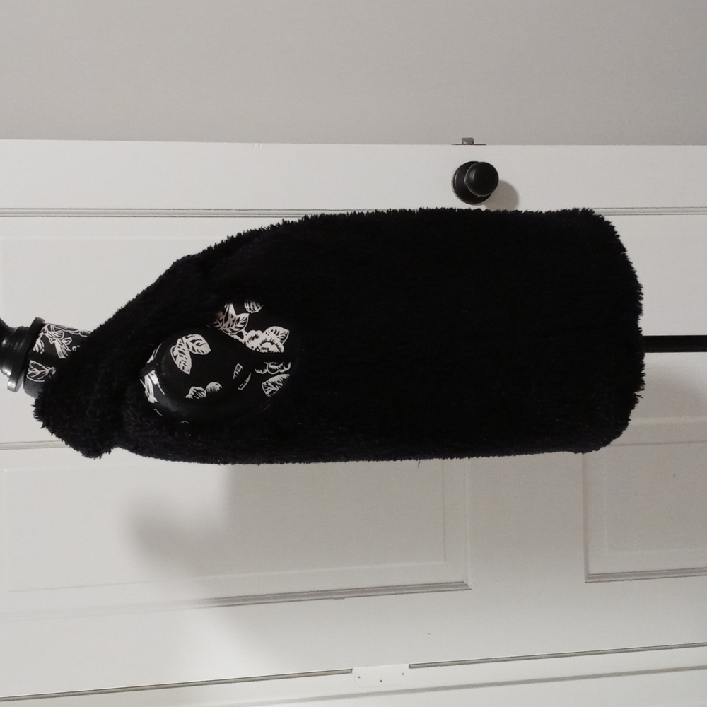 🖤Jack🖤 - Black Shearling-Like Vest - Picture 5 of 10